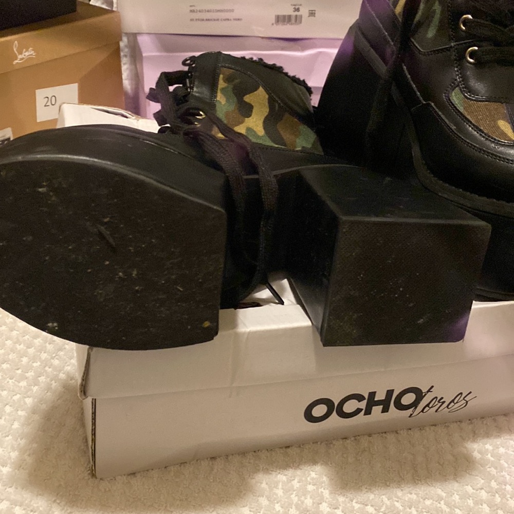 Cute Platform Boots - image 3